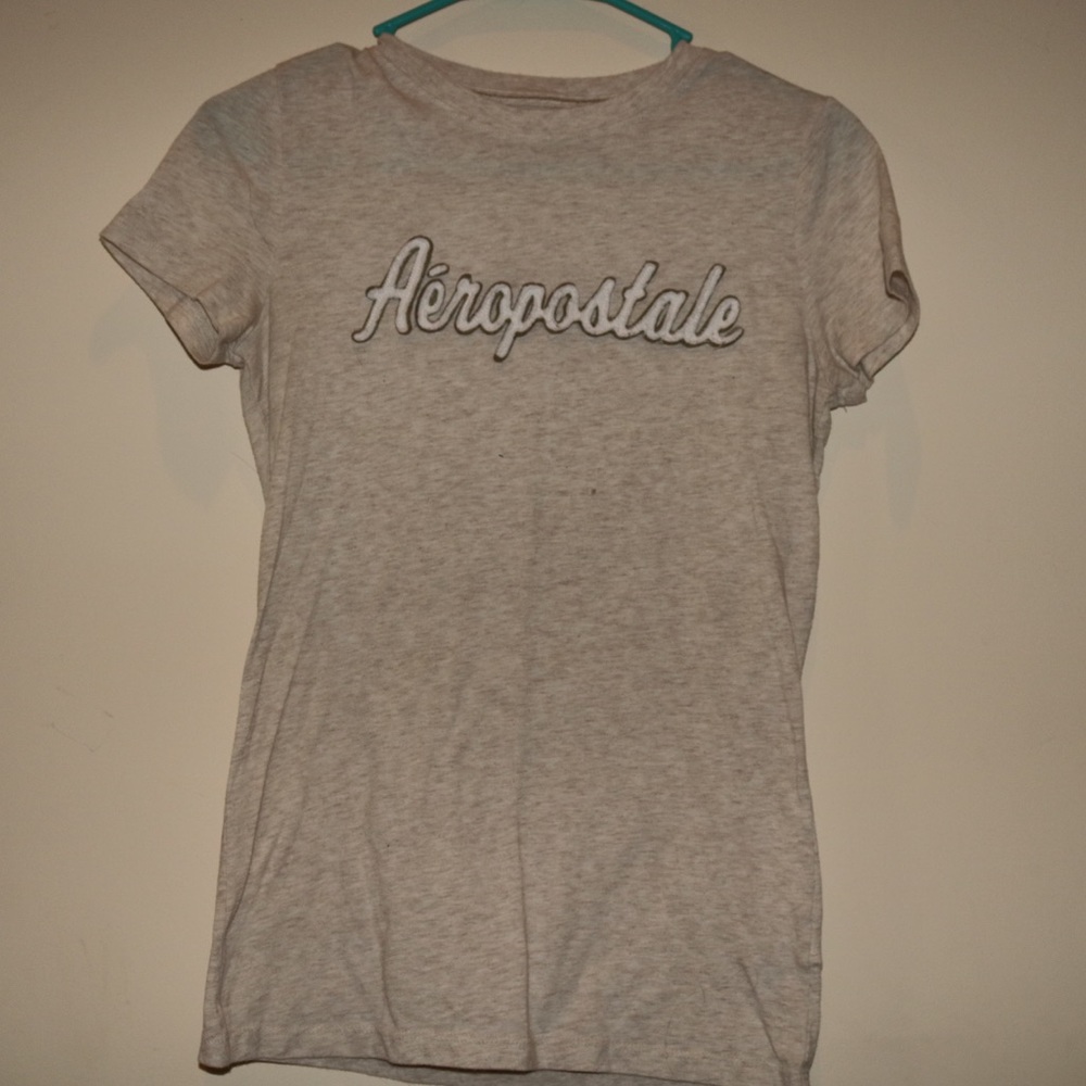 Aéropostale crew neck tops